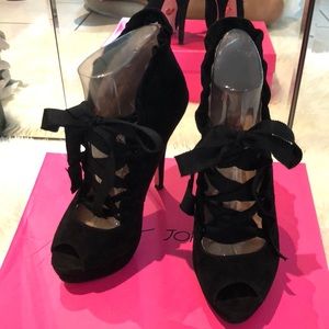 💖SOLD💖 Betsey Johnson suede booties